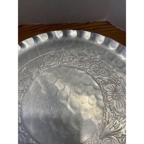 Forged aluminum  Intaglio Design EMPC Vintage  Round Circle serving tray - Picture 1 of 7